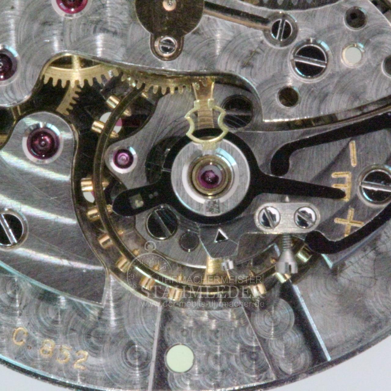 IWC-Ingenieur-Cal-852-1952-in-Gelbgold-Revision-01/2014